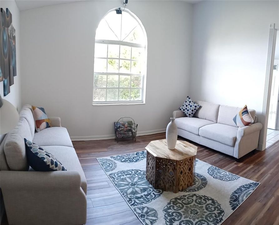 待售: $358,000 (3 贝兹, 2 浴室, 1841 平方英尺)