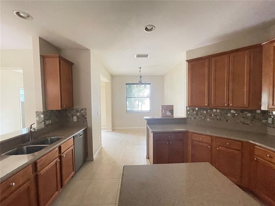 En Renta: $2,900 (4 camas, 2 baños, 2284 Pies cuadrados)