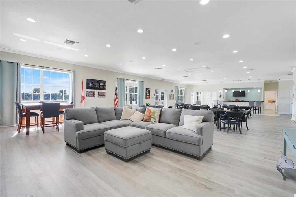 На продажу: $189,000 (2 спален, 1 ванн, 1000 Квадратных фут)