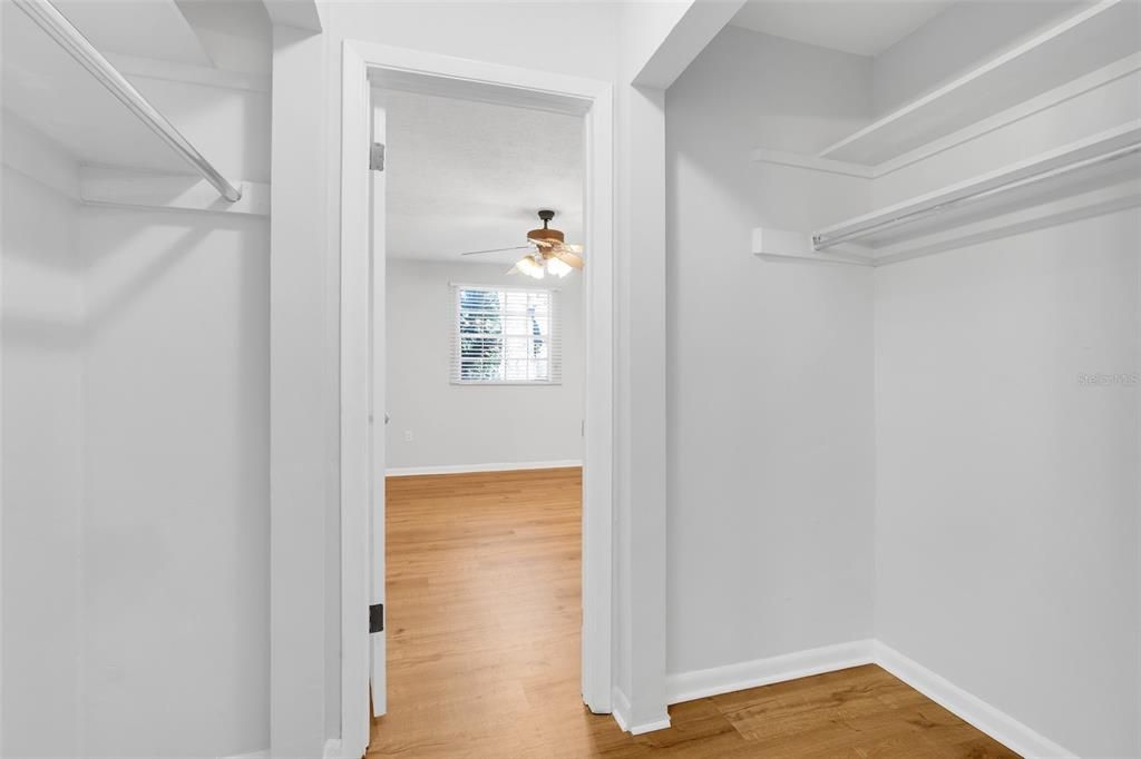 На продажу: $189,000 (2 спален, 1 ванн, 1000 Квадратных фут)