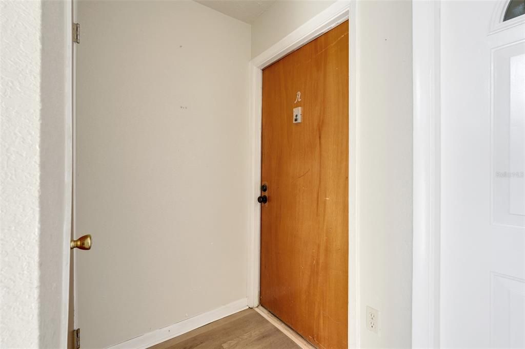 На продажу: $189,000 (2 спален, 1 ванн, 1000 Квадратных фут)