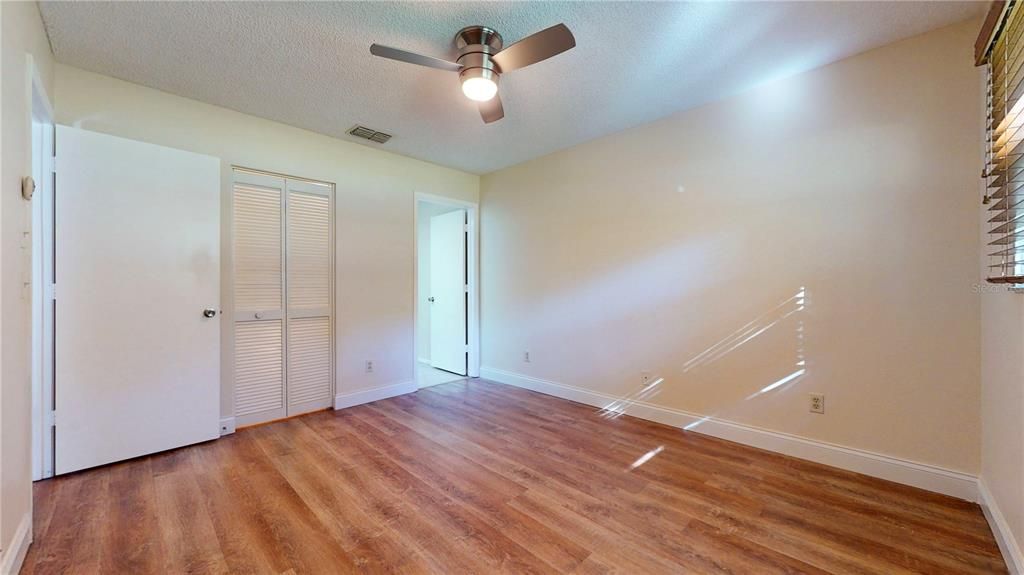 For Sale: $210,000 (2 beds, 2 baths, 805 Square Feet)