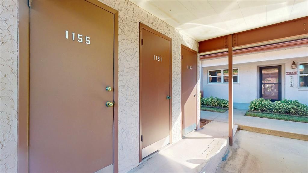 For Sale: $210,000 (2 beds, 2 baths, 805 Square Feet)