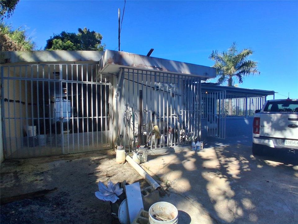 待售: $235,000 (2 贝兹, 2 浴室, 900 平方英尺)