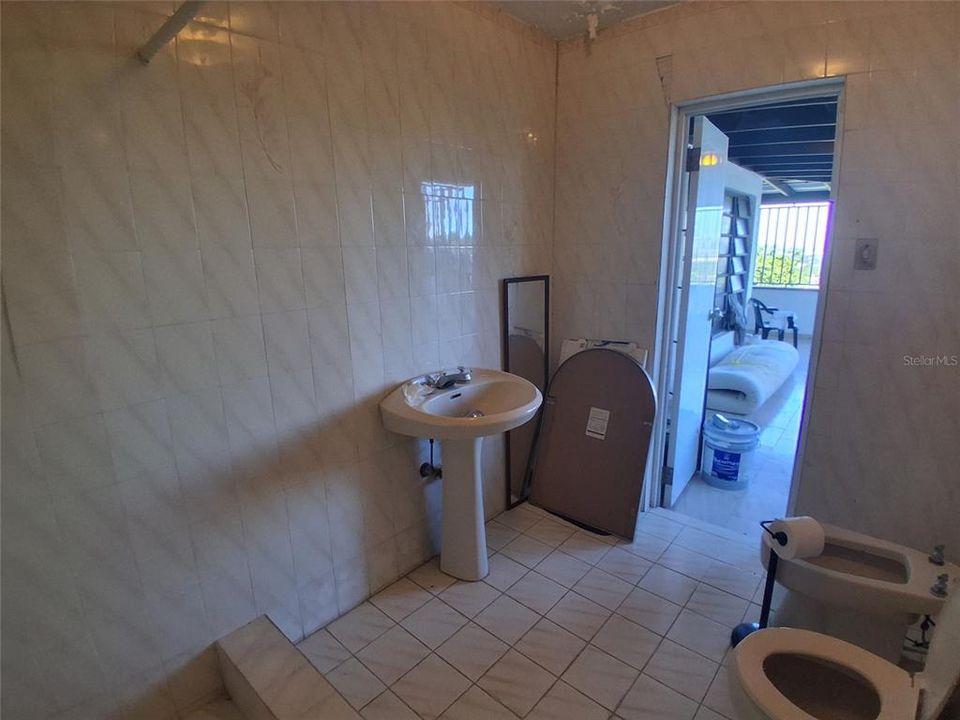 待售: $235,000 (2 贝兹, 2 浴室, 900 平方英尺)