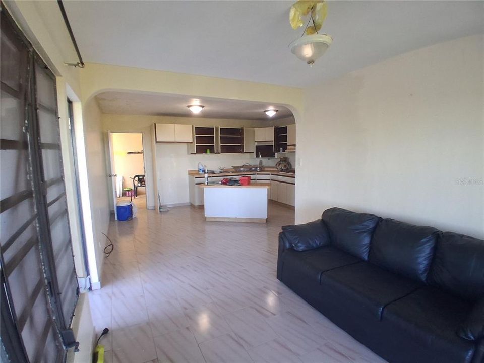 待售: $235,000 (2 贝兹, 2 浴室, 900 平方英尺)