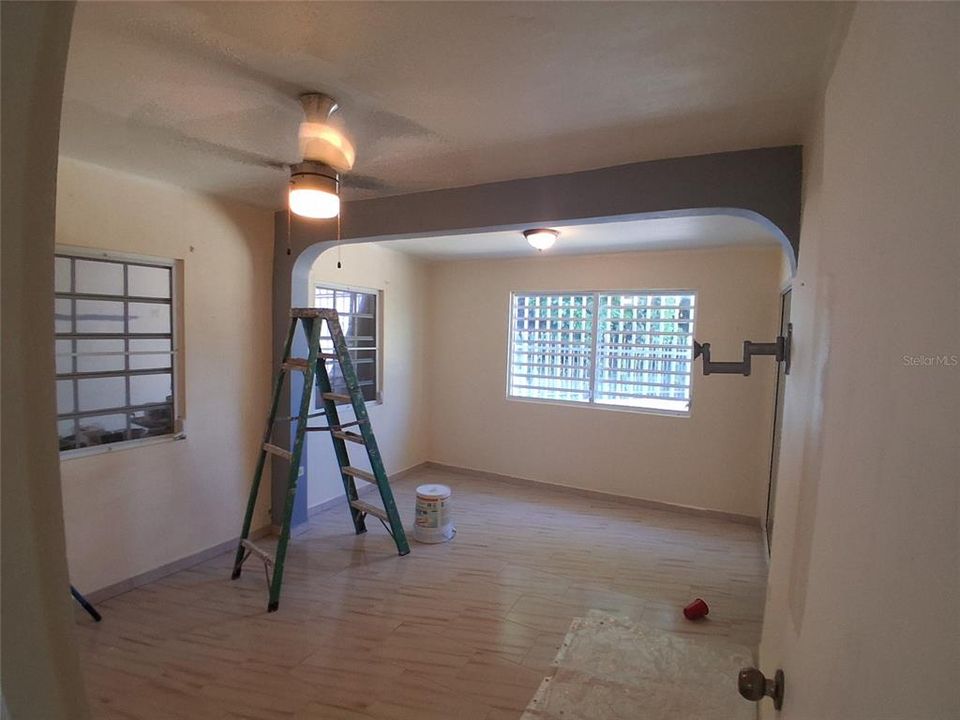 待售: $235,000 (2 贝兹, 2 浴室, 900 平方英尺)