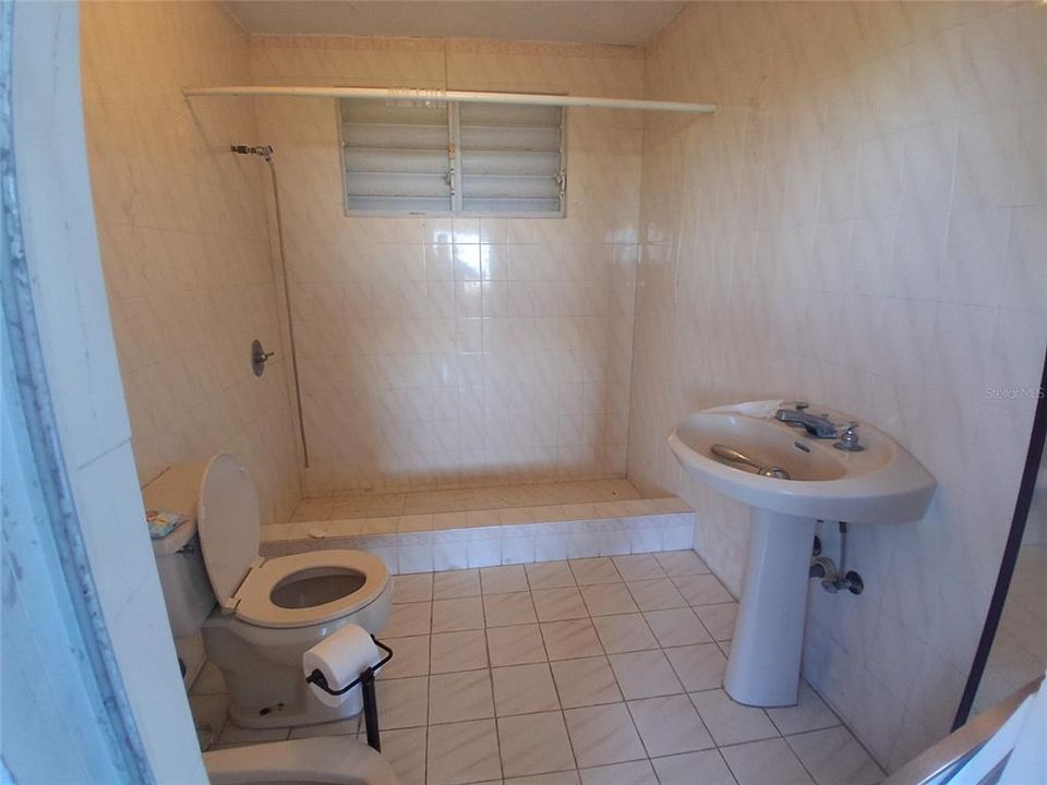 待售: $235,000 (2 贝兹, 2 浴室, 900 平方英尺)