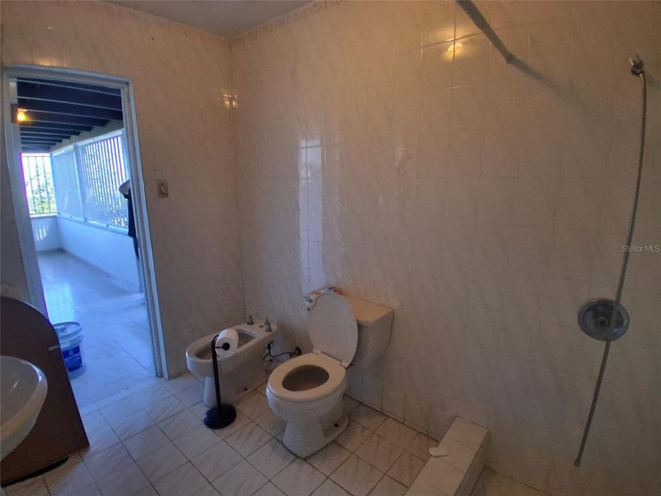 待售: $235,000 (2 贝兹, 2 浴室, 900 平方英尺)