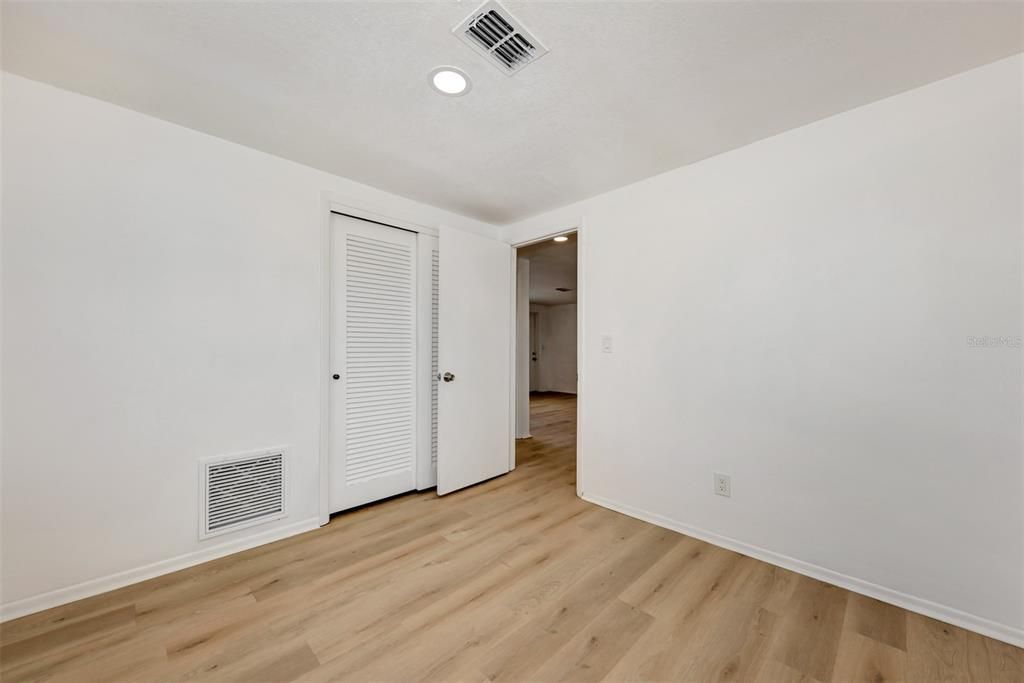 For Rent: $1,400 (2 beds, 1 baths, 750 Square Feet)