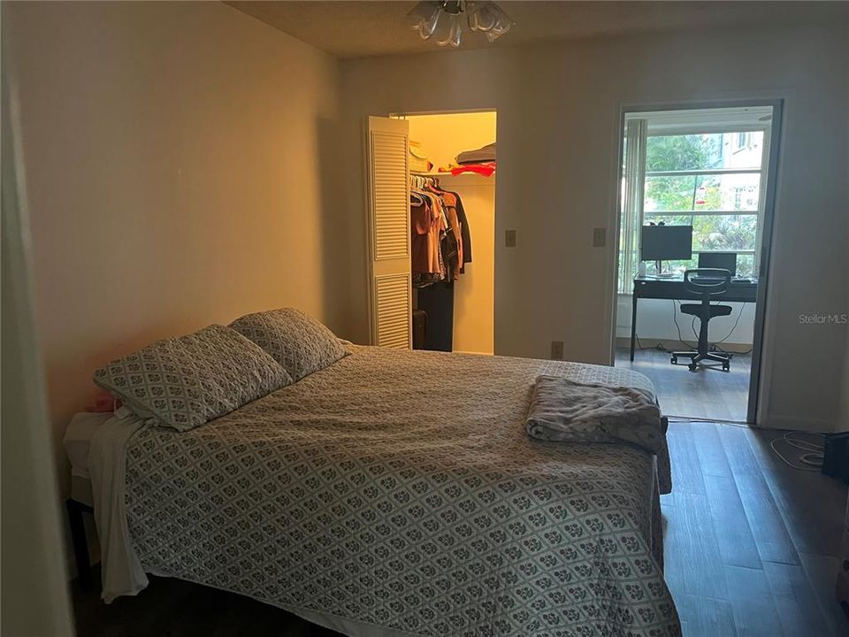 待售: $99,999 (1 贝兹, 1 浴室, 835 平方英尺)