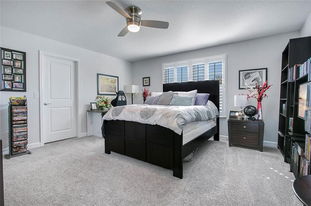 En Venta: $599,000 (4 camas, 3 baños, 2512 Pies cuadrados)