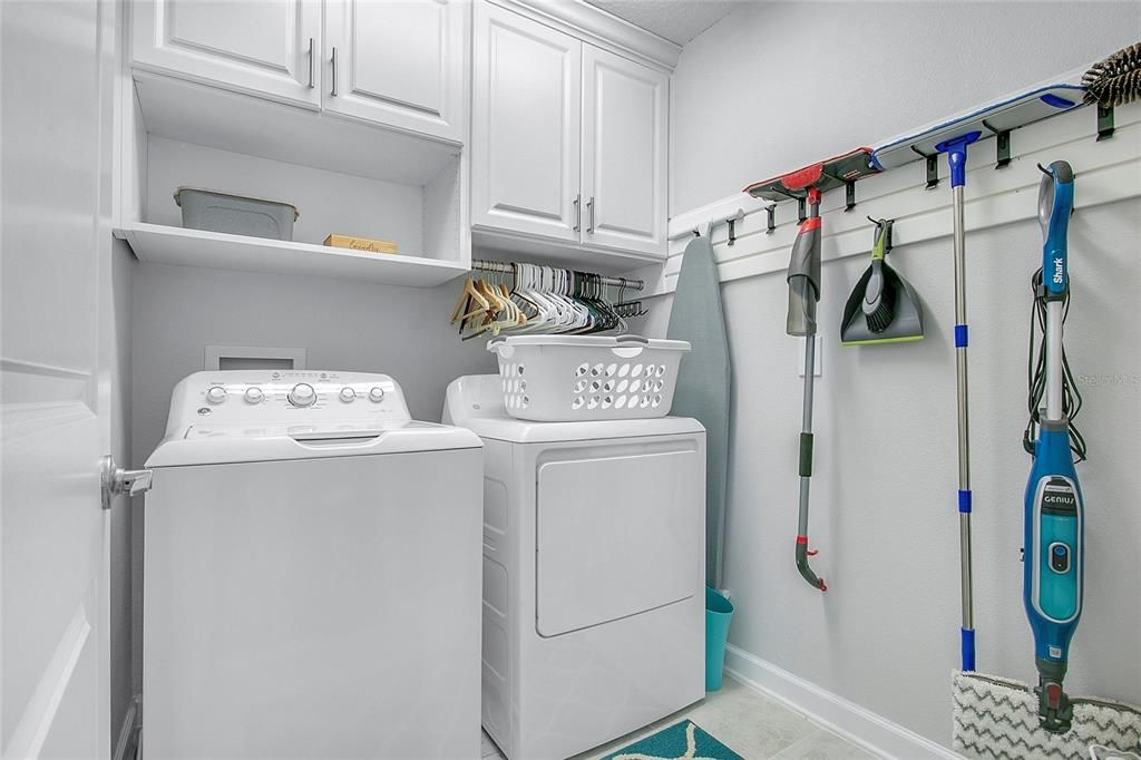 En Venta: $599,000 (4 camas, 3 baños, 2512 Pies cuadrados)