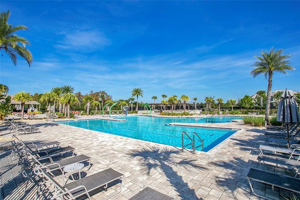 En Venta: $599,000 (4 camas, 3 baños, 2512 Pies cuadrados)