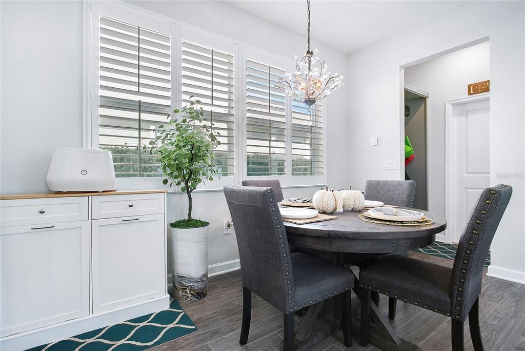 En Venta: $599,000 (4 camas, 3 baños, 2512 Pies cuadrados)