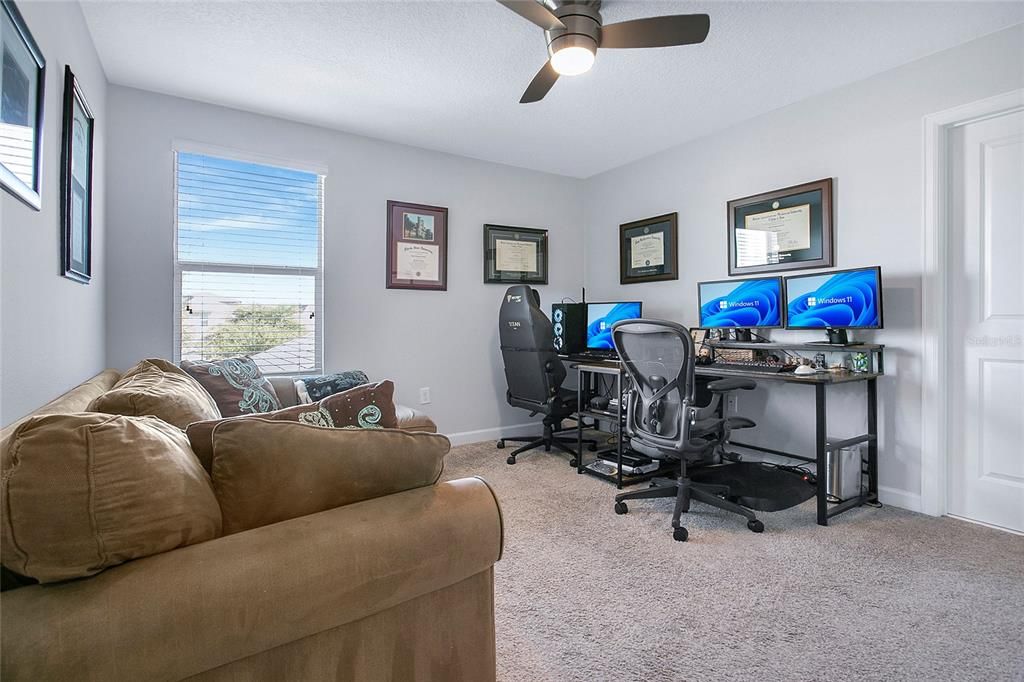 En Venta: $599,000 (4 camas, 3 baños, 2512 Pies cuadrados)