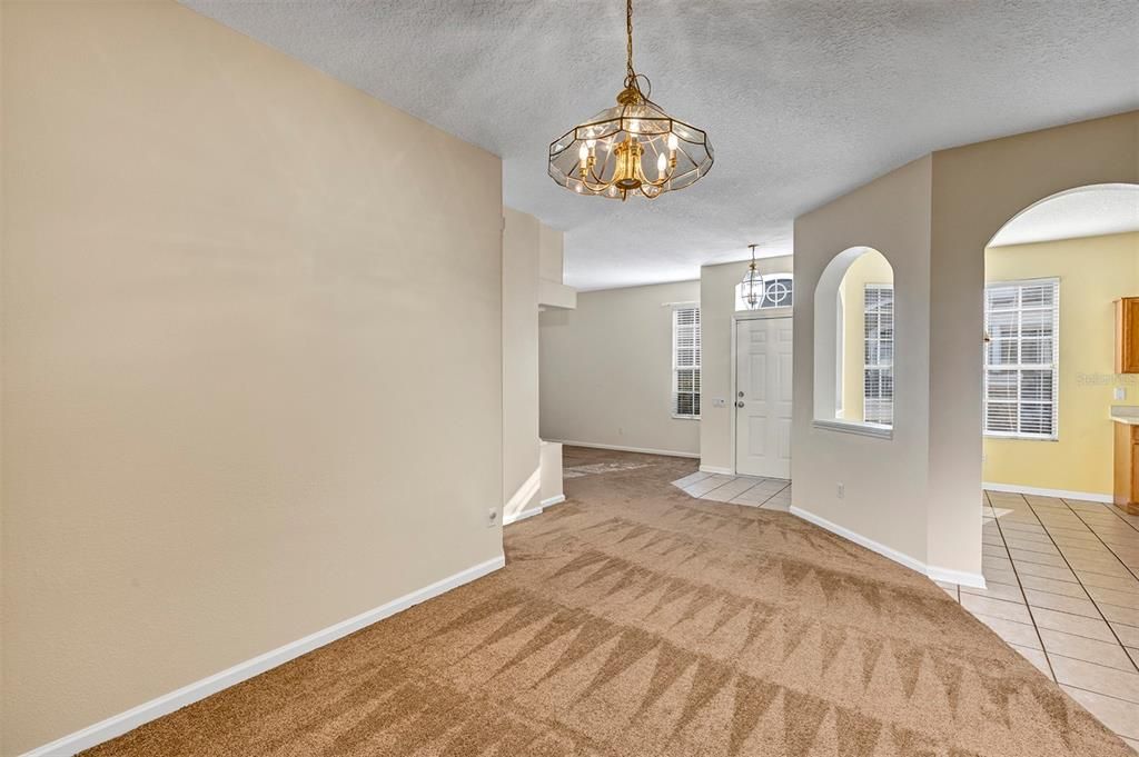 For Sale: $324,900 (3 beds, 2 baths, 1526 Square Feet)