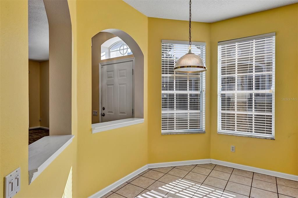 For Sale: $324,900 (3 beds, 2 baths, 1526 Square Feet)