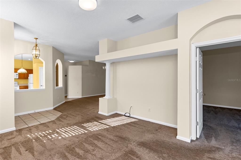 For Sale: $324,900 (3 beds, 2 baths, 1526 Square Feet)