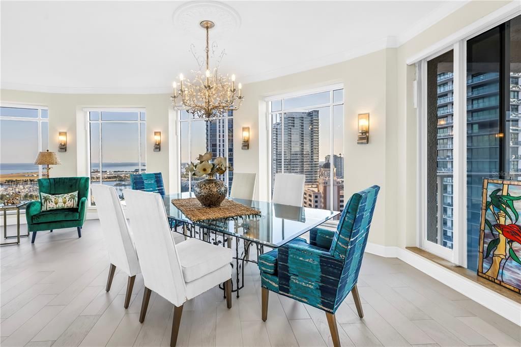 Activo con contrato: $2,649,000 (2 camas, 2 baños, 2400 Pies cuadrados)