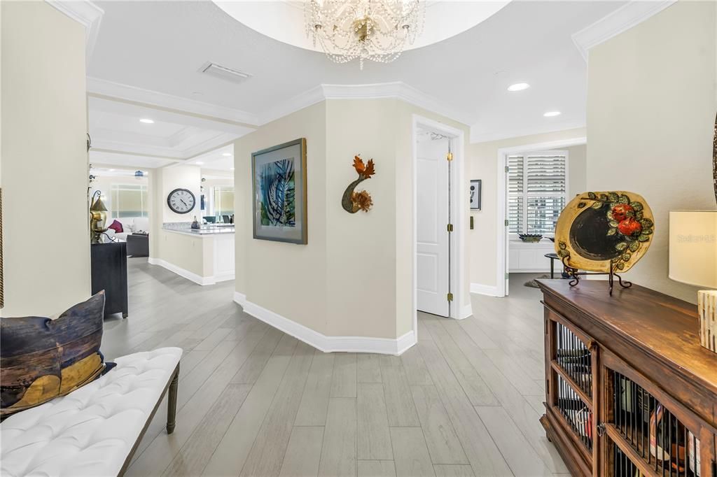 Activo con contrato: $2,649,000 (2 camas, 2 baños, 2400 Pies cuadrados)