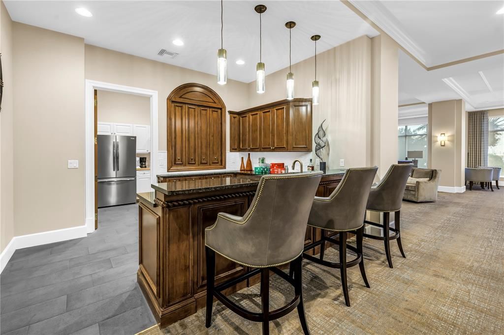 Activo con contrato: $2,649,000 (2 camas, 2 baños, 2400 Pies cuadrados)