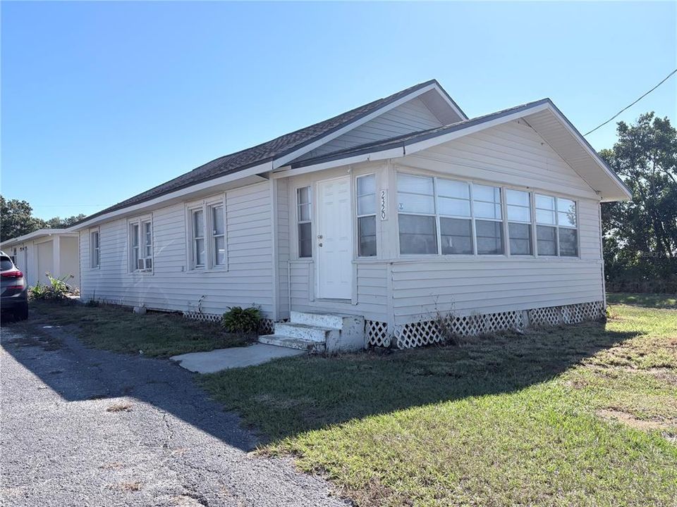 For Rent: $1,600 (3 beds, 2 baths, 1702 Square Feet)