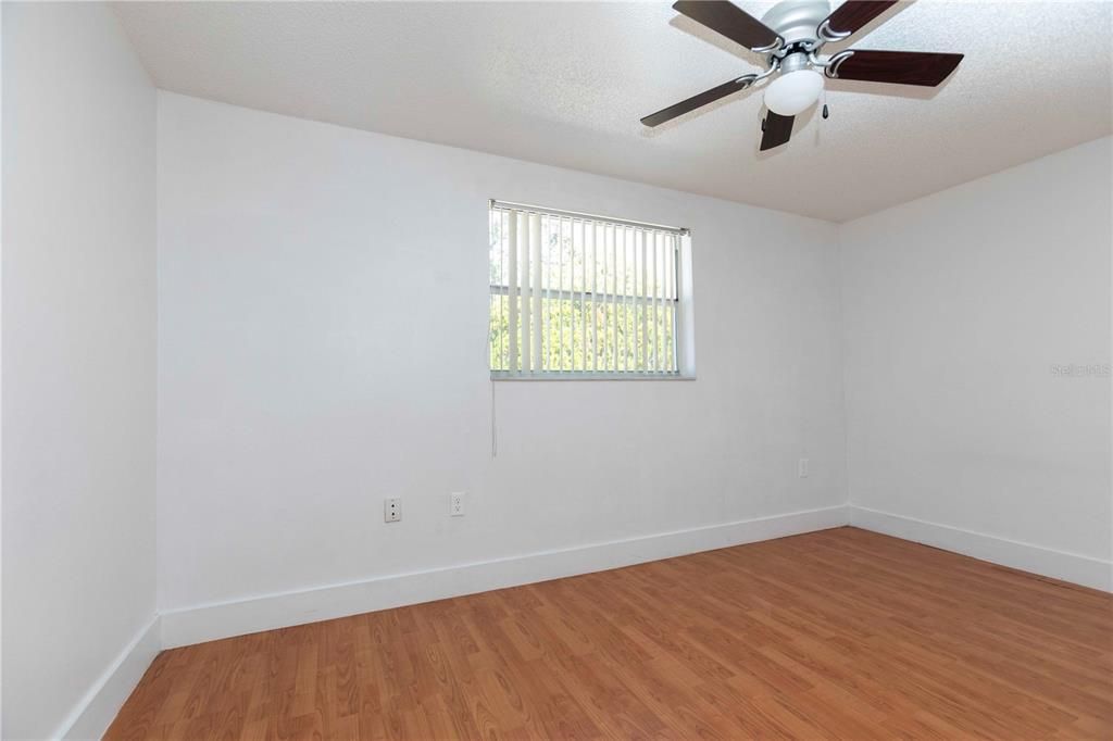 For Sale: $179,000 (2 beds, 1 baths, 744 Square Feet)