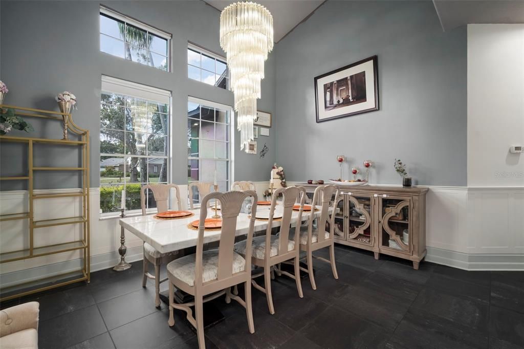 待售: $549,900 (4 贝兹, 2 浴室, 2578 平方英尺)