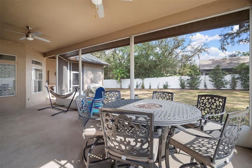 待售: $549,900 (4 贝兹, 2 浴室, 2578 平方英尺)