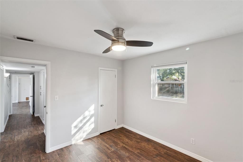 For Sale: $340,000 (3 beds, 1 baths, 1471 Square Feet)