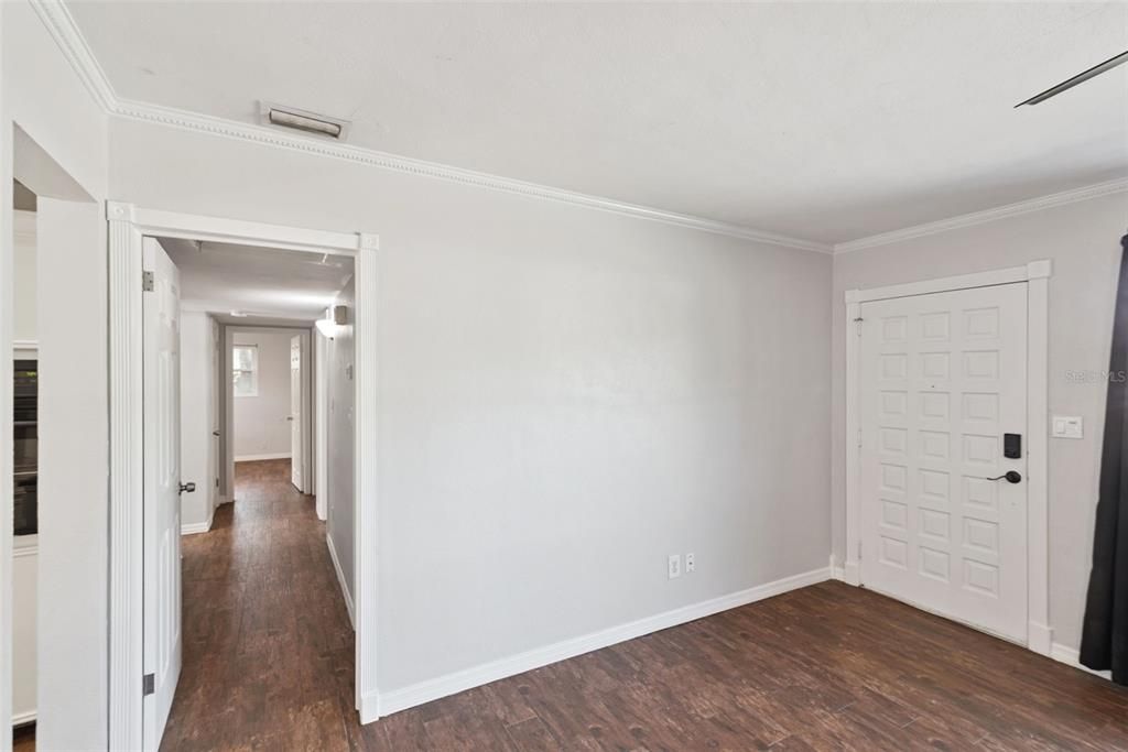 For Sale: $340,000 (3 beds, 1 baths, 1471 Square Feet)