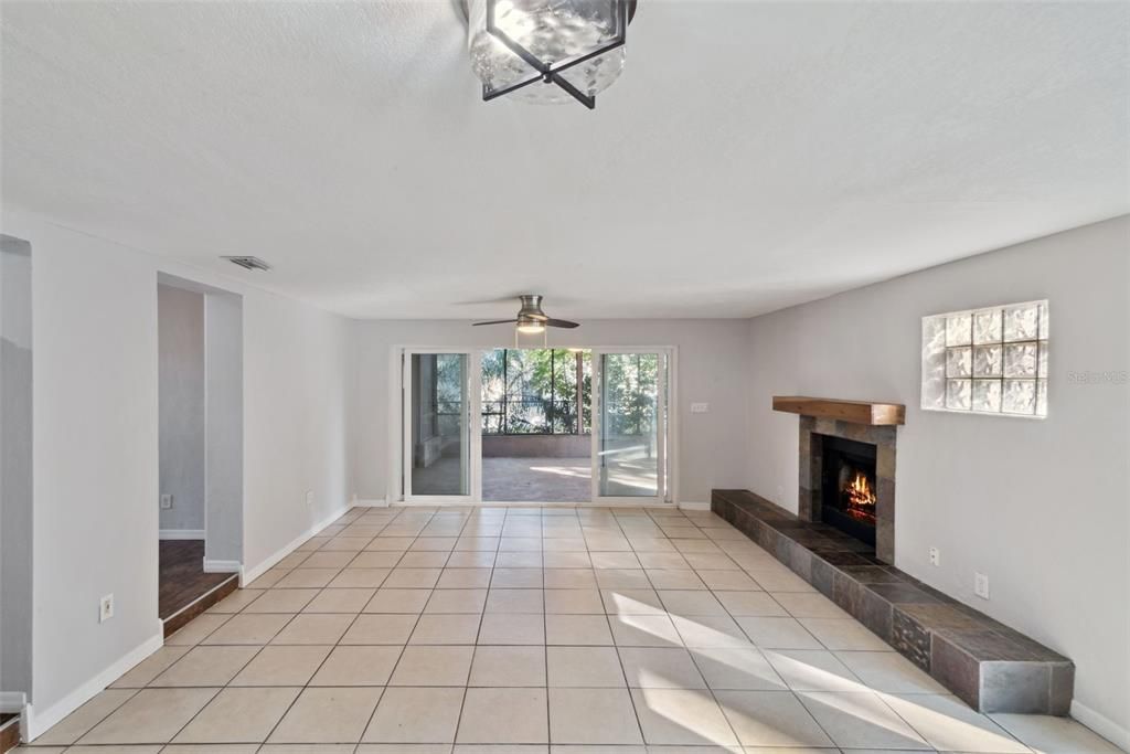 For Sale: $340,000 (3 beds, 1 baths, 1471 Square Feet)