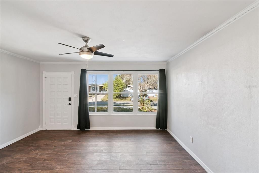 For Sale: $340,000 (3 beds, 1 baths, 1471 Square Feet)