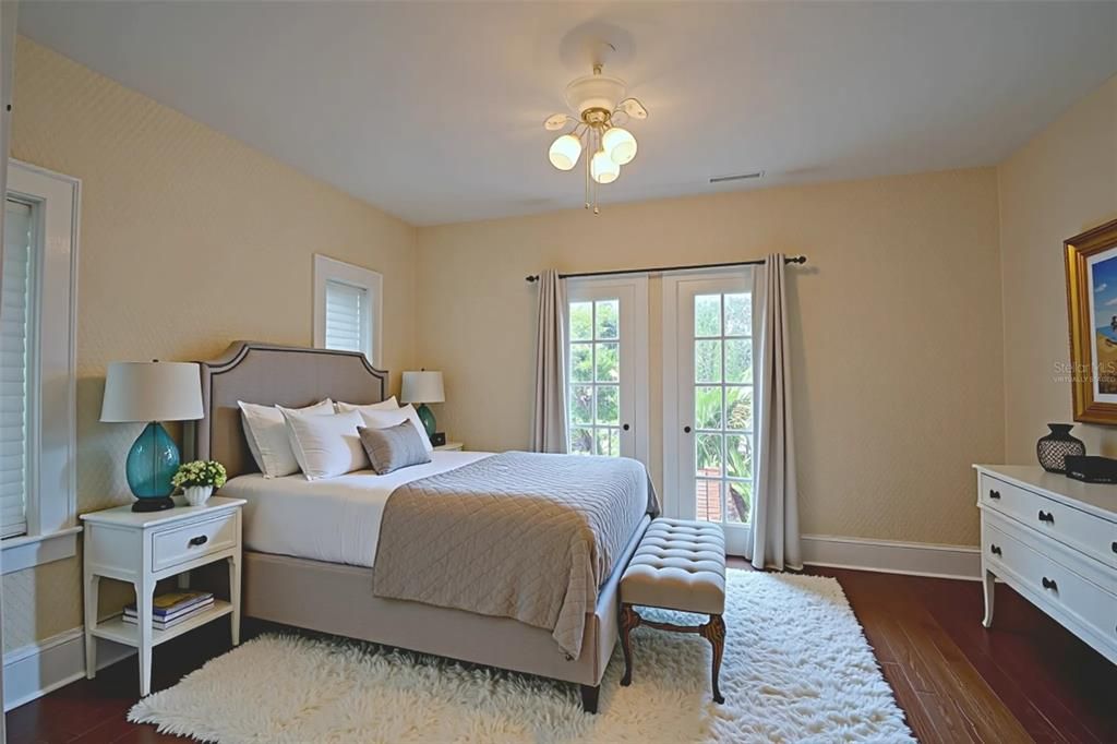 待售: $475,000 (4 贝兹, 2 浴室, 2464 平方英尺)