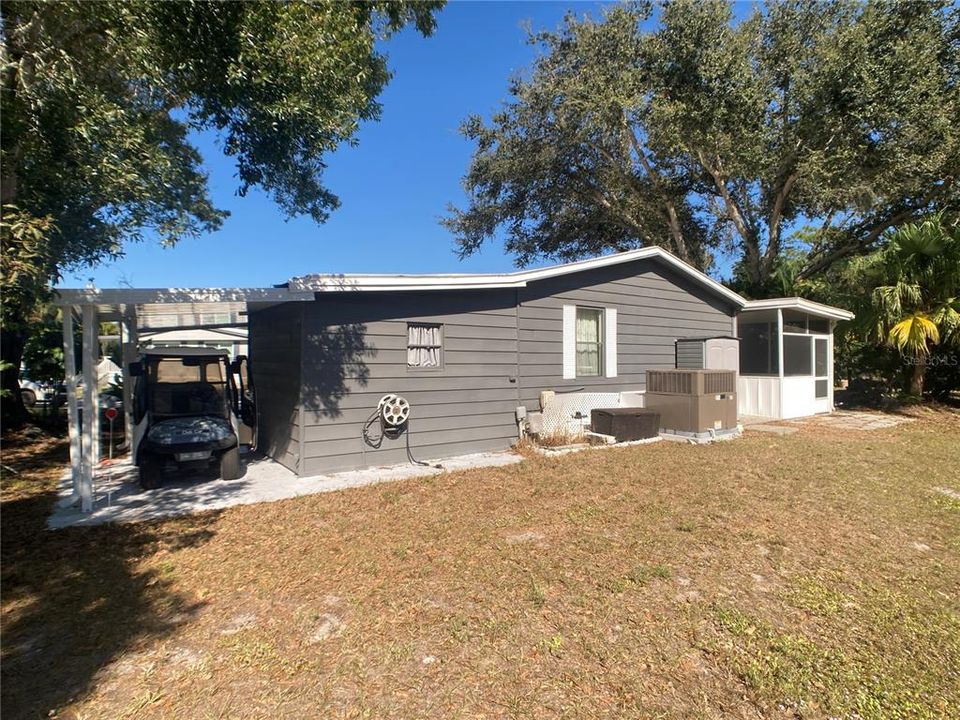 待售: $115,000 (2 贝兹, 2 浴室, 1064 平方英尺)