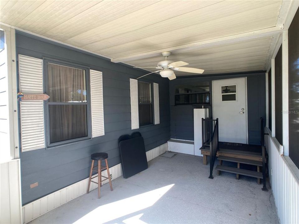 待售: $115,000 (2 贝兹, 2 浴室, 1064 平方英尺)