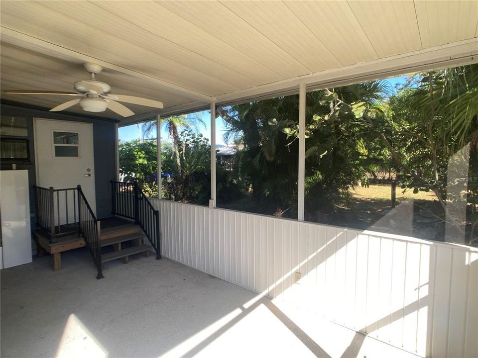 待售: $115,000 (2 贝兹, 2 浴室, 1064 平方英尺)