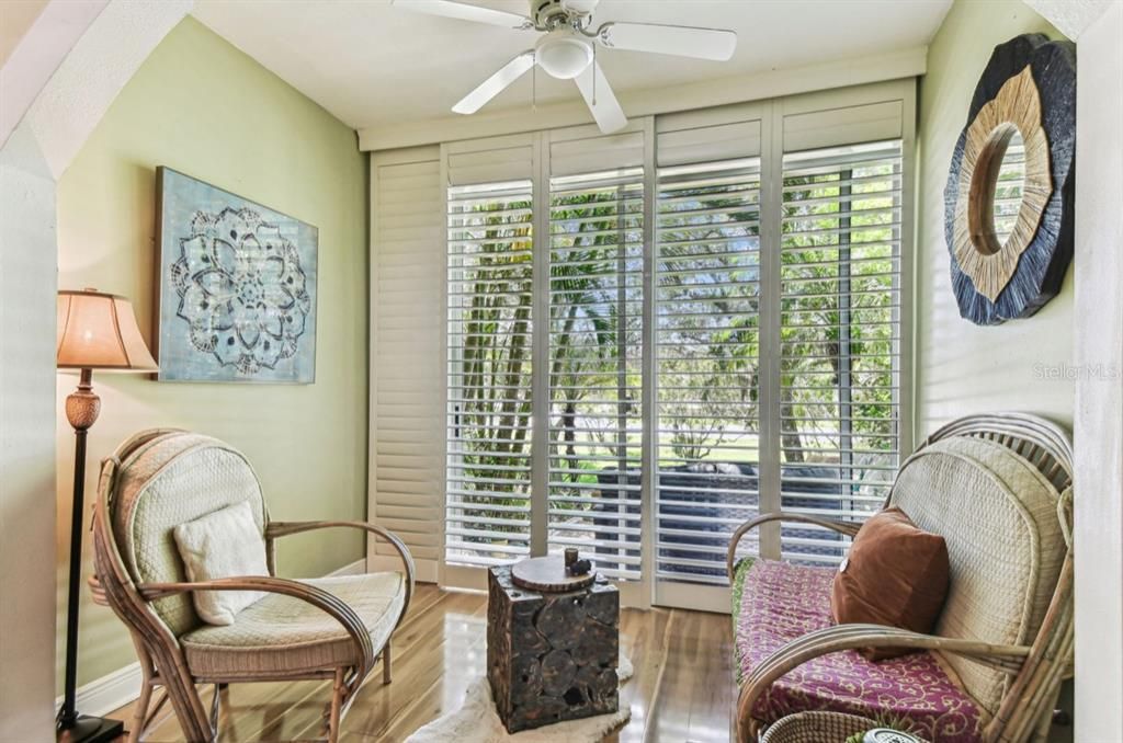 Active With Contract: $1,800 (2 beds, 1 baths, 1312 Square Feet)