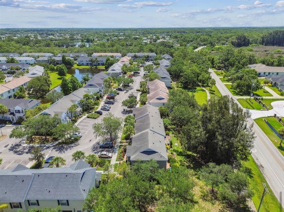 Active With Contract: $1,800 (2 beds, 1 baths, 1312 Square Feet)