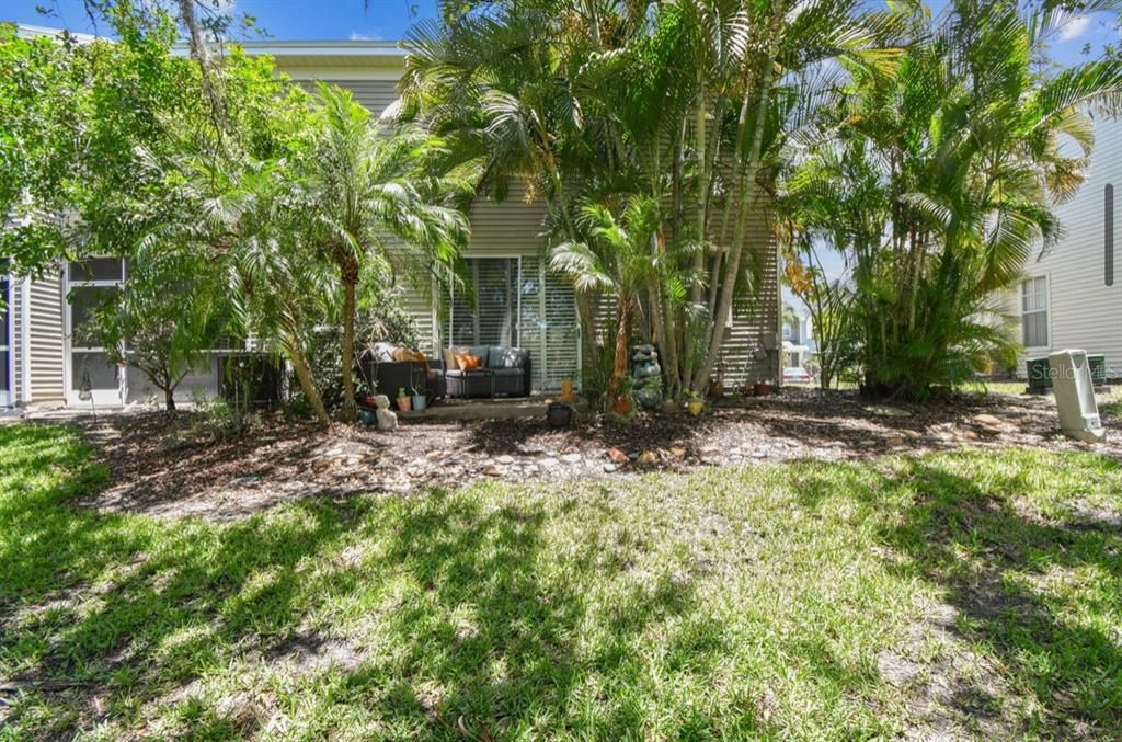 Active With Contract: $1,800 (2 beds, 1 baths, 1312 Square Feet)