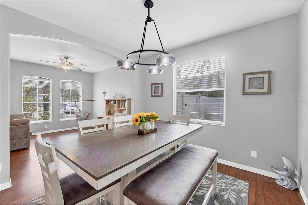 待售: $517,000 (4 贝兹, 3 浴室, 2235 平方英尺)