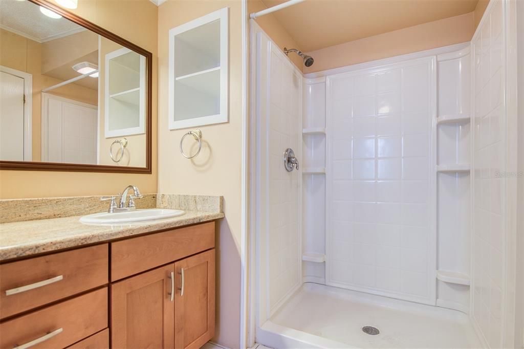 En Venta: $209,900 (2 camas, 2 baños, 1336 Pies cuadrados)