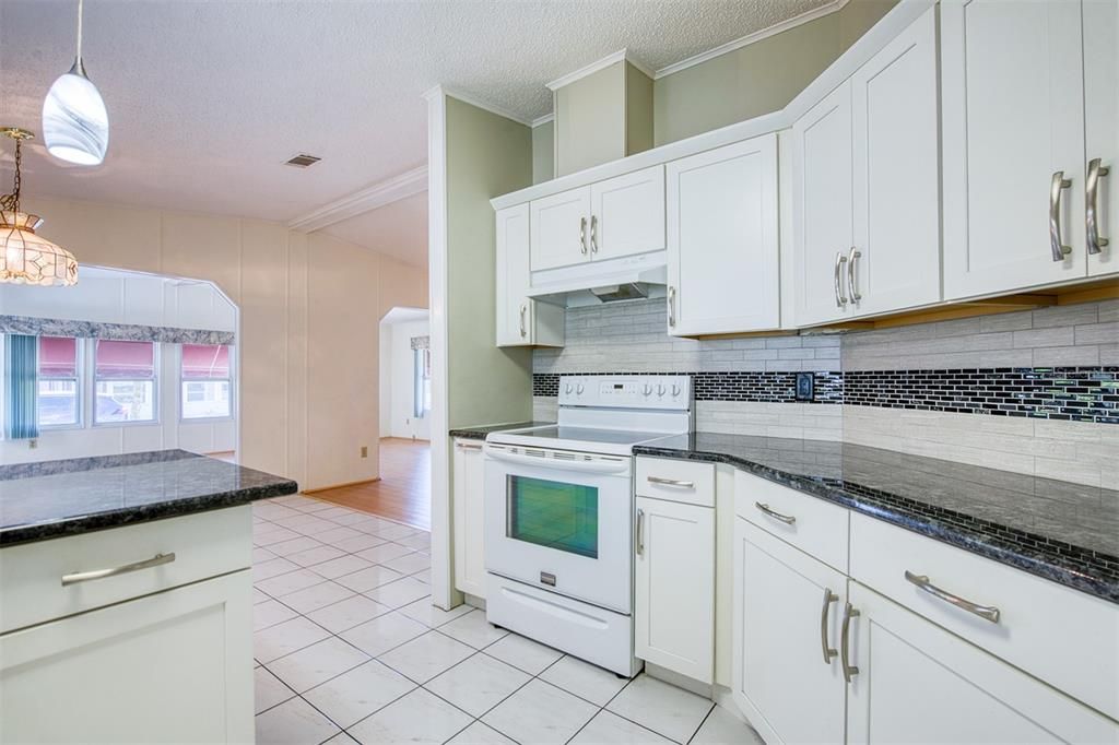 En Venta: $209,900 (2 camas, 2 baños, 1336 Pies cuadrados)