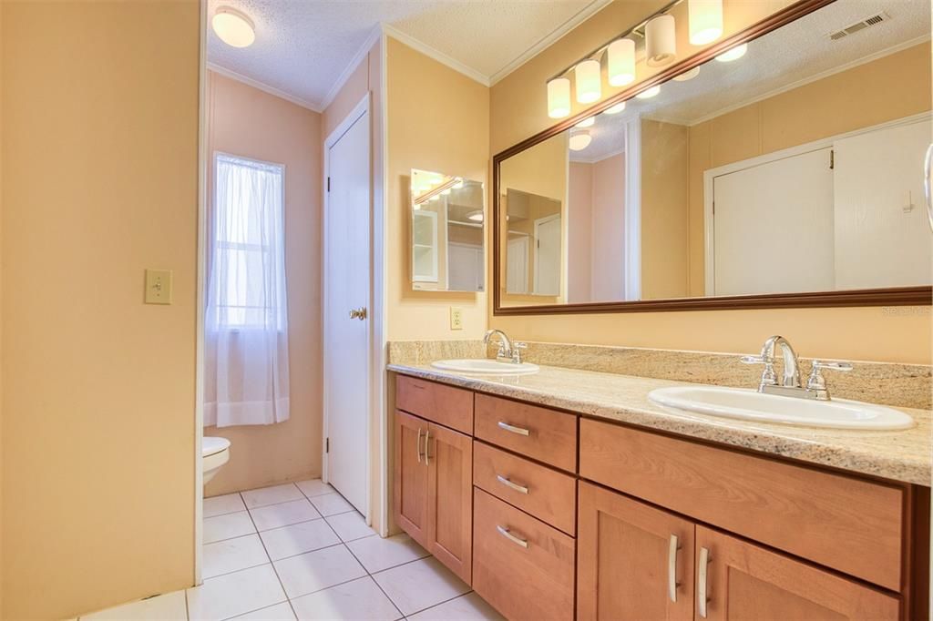 En Venta: $209,900 (2 camas, 2 baños, 1336 Pies cuadrados)