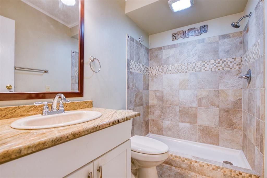 En Venta: $209,900 (2 camas, 2 baños, 1336 Pies cuadrados)