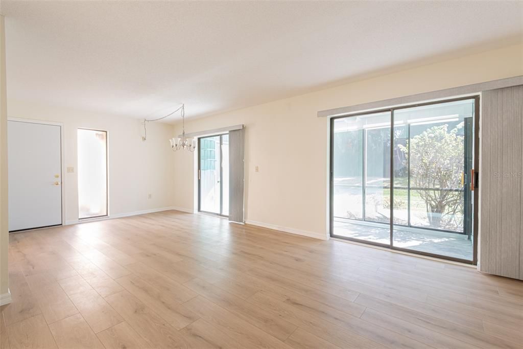 待售: $175,000 (2 贝兹, 2 浴室, 1013 平方英尺)