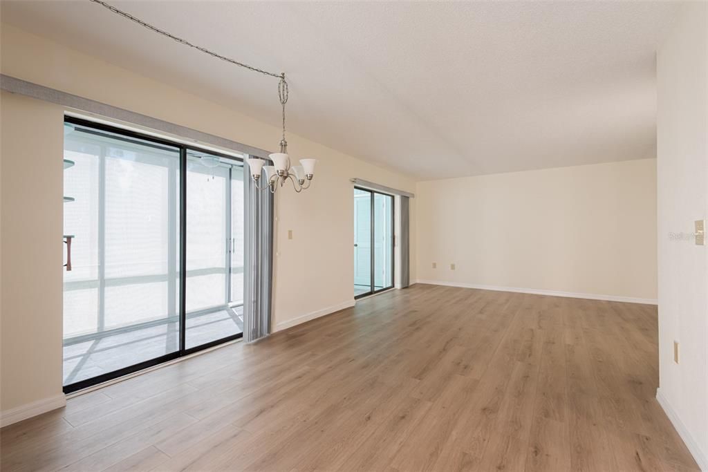 待售: $175,000 (2 贝兹, 2 浴室, 1013 平方英尺)