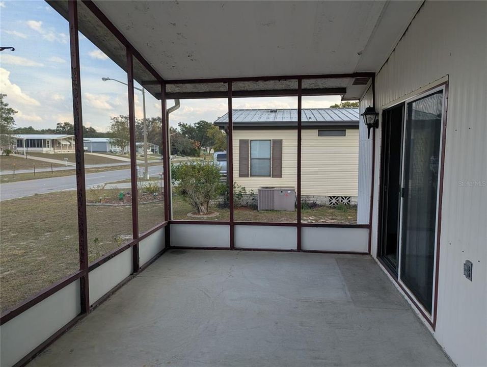 En Venta: $129,500 (2 camas, 2 baños, 1000 Pies cuadrados)