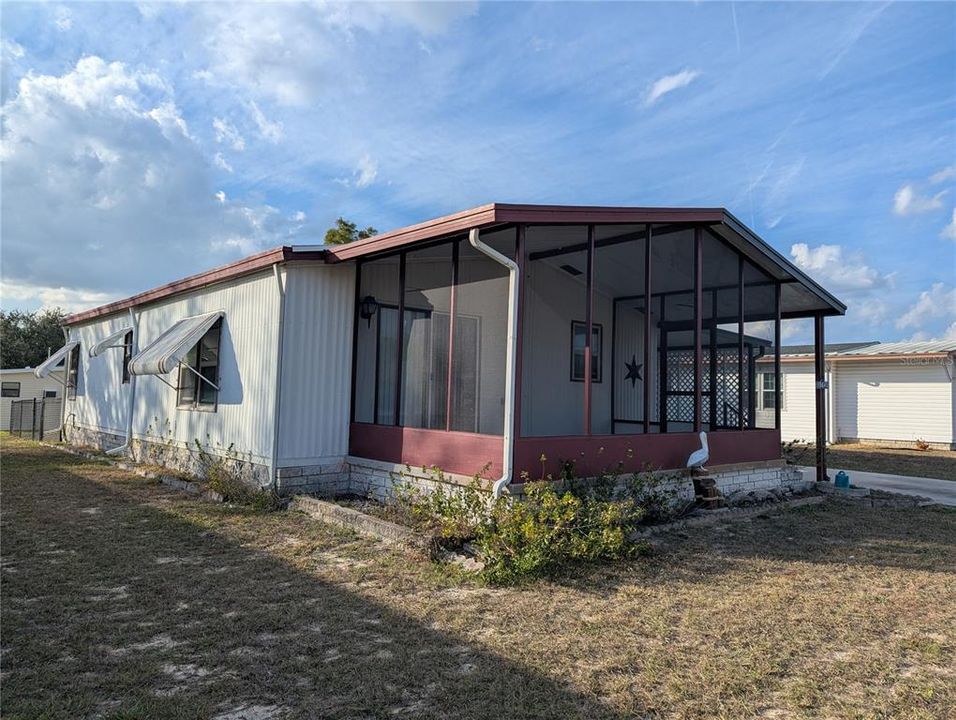 En Venta: $129,500 (2 camas, 2 baños, 1000 Pies cuadrados)